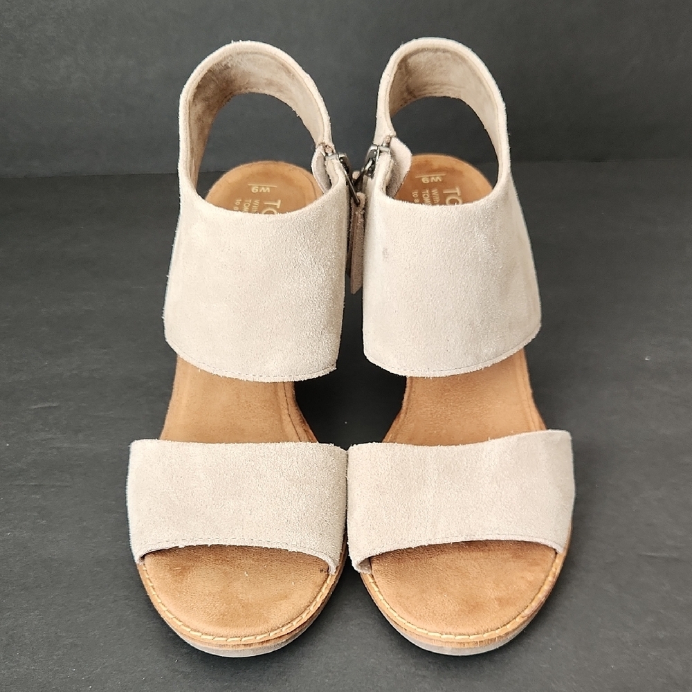 Toms Cream Suede Block Heel Sandals Size 9 - Picture 3 of 9